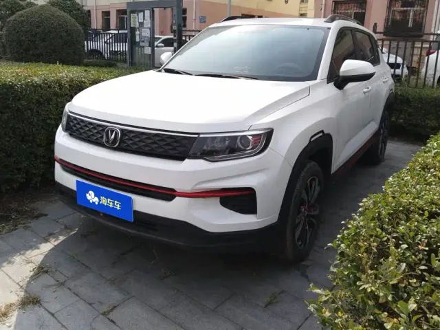 Фотография автомобиля — Changan CS35 Plus