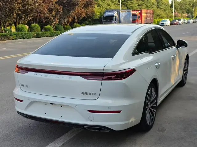 Bestune B70 — Фото автомобиля 8