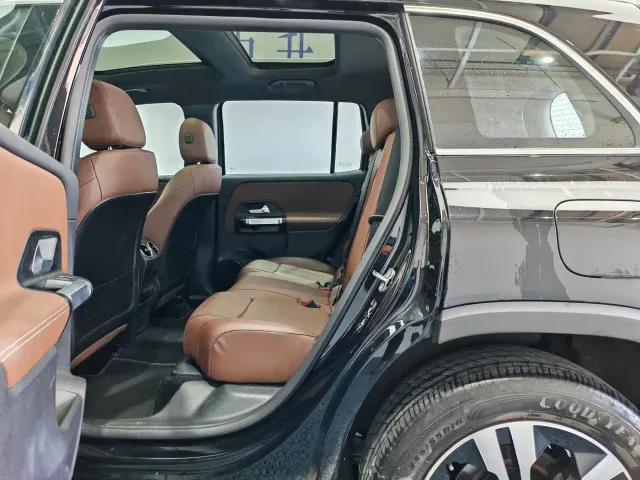 Mercedes-Benz GLB-Class — Фото автомобиля 12