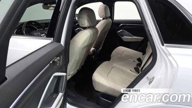 Audi Q3 35 TDI Premium — Фото автомобиля 12