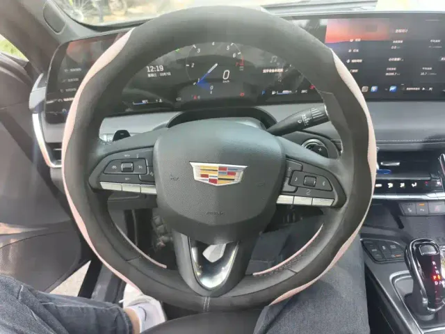 Cadillac CT5 — Фото автомобиля 11