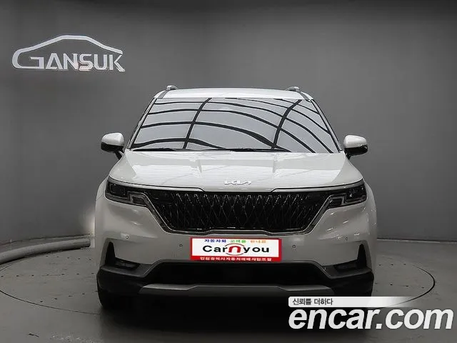 Kia Carnival Generation 4 — Фото автомобиля 3