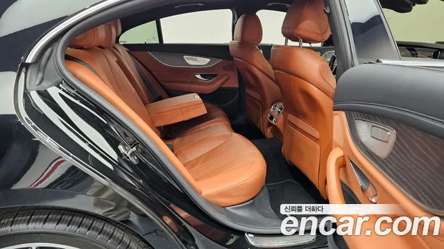 Mercedes-Benz CLS-Class — Фото автомобиля 24