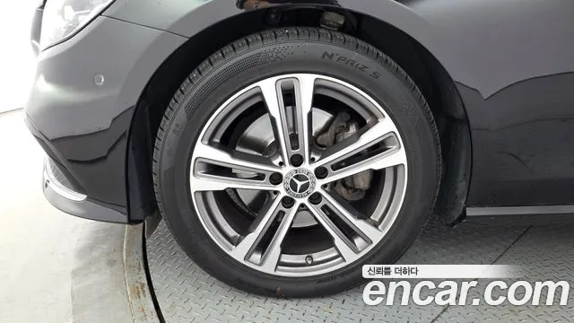 Mercedes-Benz E-Class W213 — Фото автомобиля 5