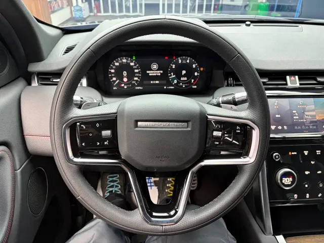 Land Rover Discovery Sport — Фото автомобиля 8