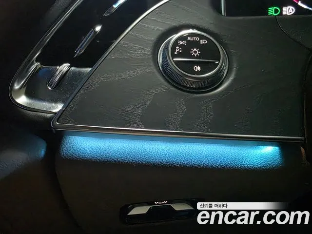 Mercedes-Benz E-Class W214 — Фото автомобиля 16