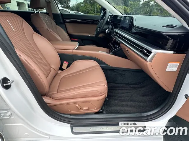 Hyundai Grandeur GN7 — Фото автомобиля 12