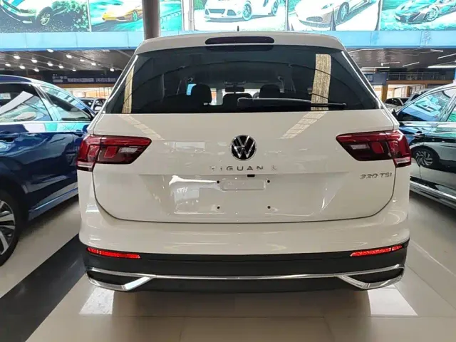 Volkswagen Tiguan L — Фото автомобиля 5