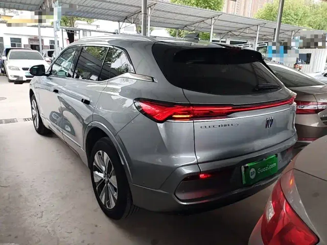 Buick E5 — Фото автомобиля 4