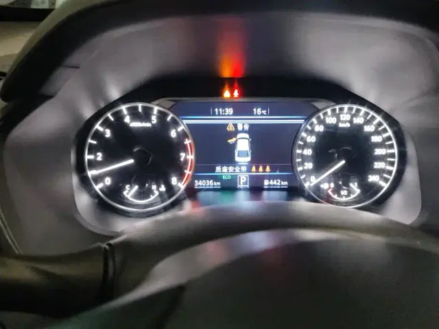 Nissan Teana — Фото автомобиля 14