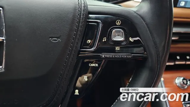 Lincoln Aviator Aviator 2 поколение 3.0 Reserve Jet Package AWD — Фото автомобиля 16
