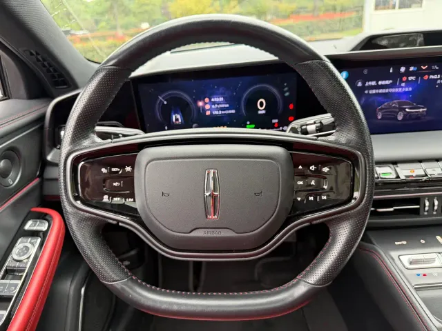 Lincoln Z — Фото автомобиля 17