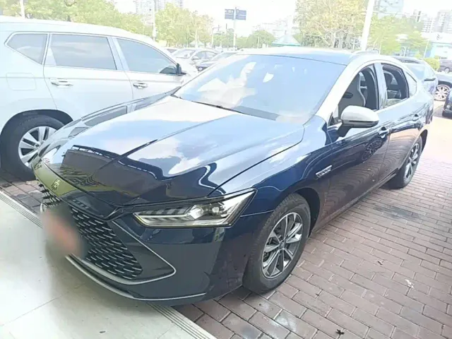 Фотография автомобиля — BYD Qin PLUS