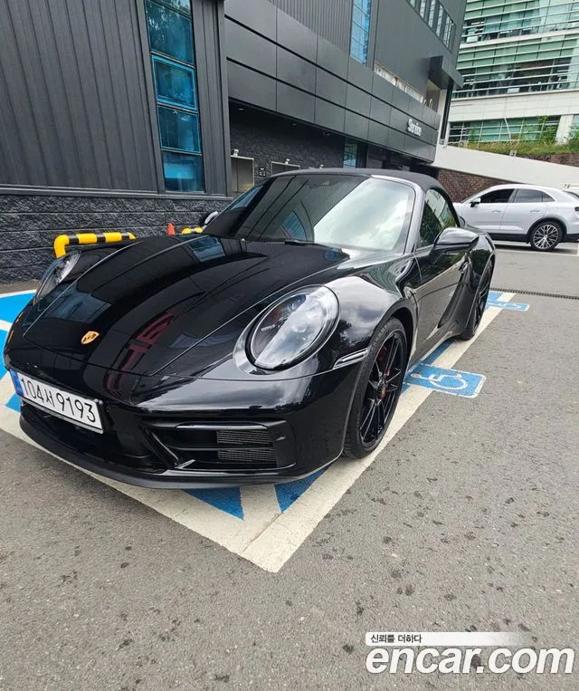 Фотография автомобиля — Porsche 911 992