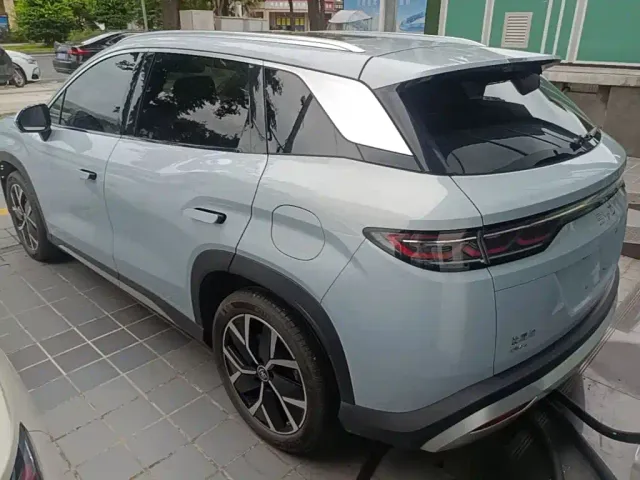 BYD Song L DM-i — Фото автомобиля 4
