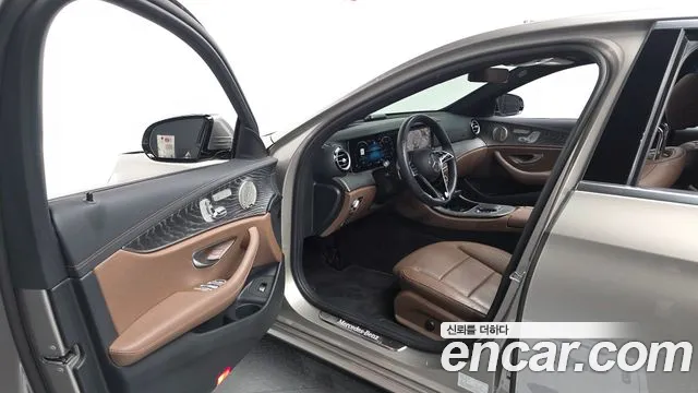 Mercedes-Benz E-Class E-класс W213 E350 4MATIC Avantgarde — Фото автомобиля 9