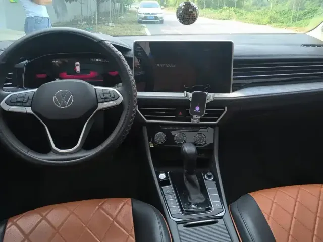 Volkswagen Sagitar — Фото автомобиля 12
