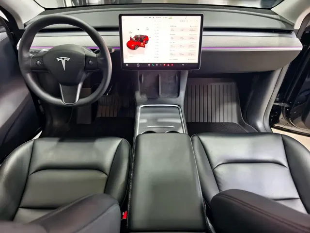 Tesla Model Y — Фото автомобиля 24