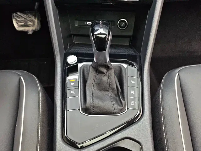 Volkswagen Tiguan L — Фото автомобиля 13