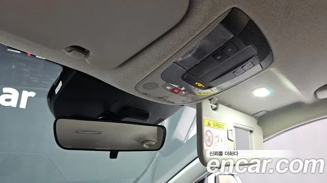 Kia Niro The All New — Фото автомобиля 28