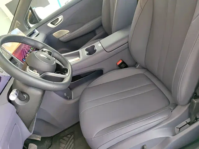 Shangjie SUV — Фото автомобиля 14