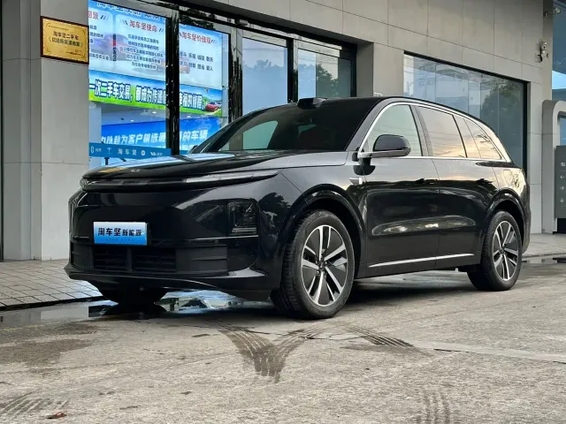 Фотография автомобиля — Li Auto L6