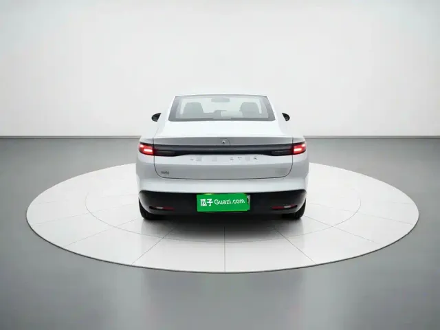 Leapmotor B01 — Фото автомобиля 3