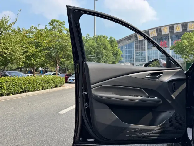 Wuling Starlight — Фото автомобиля 10