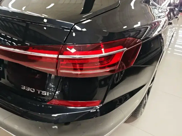 Volkswagen Passat — Фото автомобиля 7
