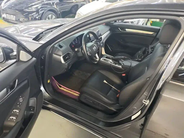Honda Accord — Фото автомобиля 15