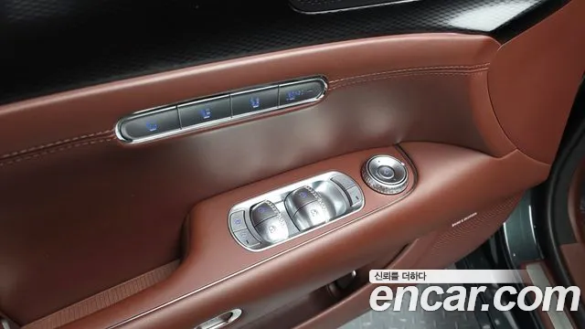Genesis G90 Бензин 3.5 турбо AWD — Фото автомобиля 29