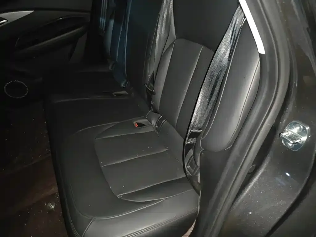 Wuling Motors Wuling Xingguang 2023 150 Advanced Edition — Фото автомобиля 13