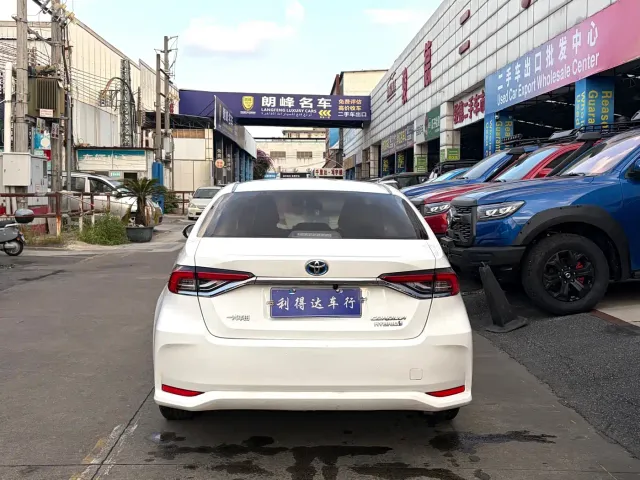 Toyota Corolla — Фото автомобиля 5