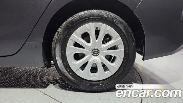 Toyota Prius — Фото автомобиля 21