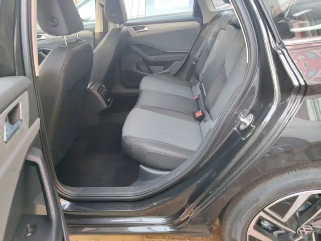 Volkswagen Sagitar — Фото автомобиля 14