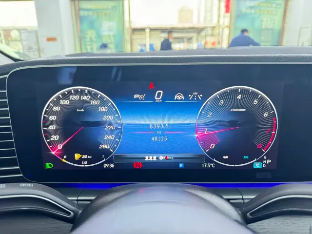 Mercedes-Benz GLE-Class — Фото автомобиля 10
