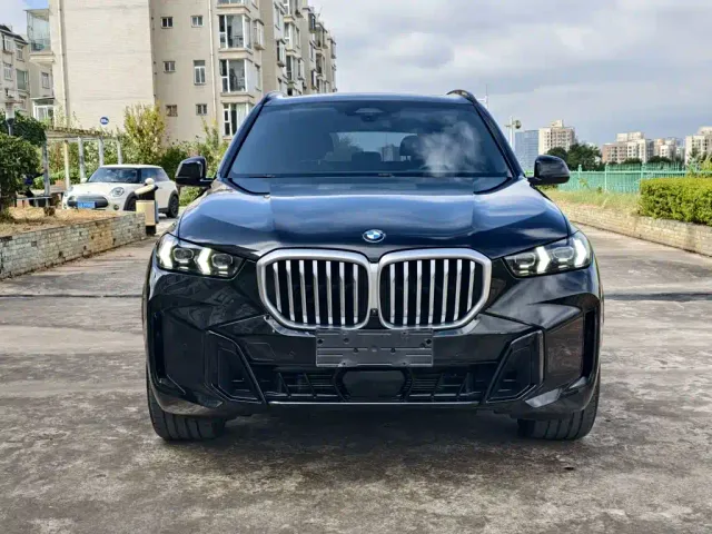 BMW X5 — Фото автомобиля 2
