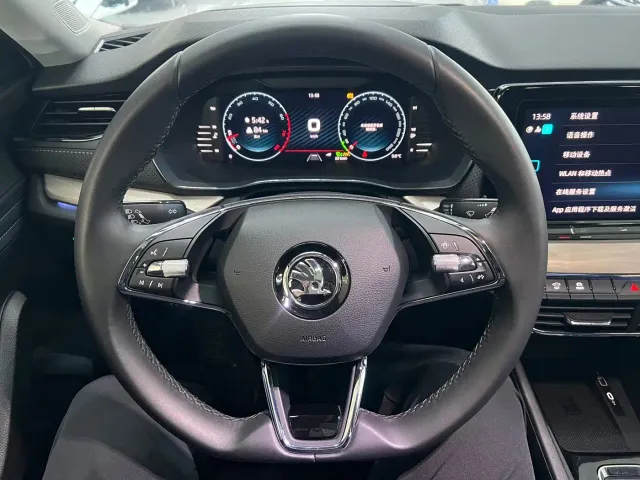 Skoda Octavia — Фото автомобиля 22