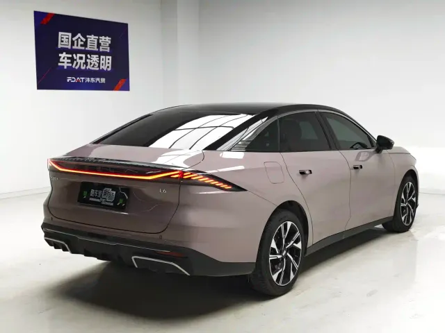 Geely Galaxy L6 — Фото автомобиля 4