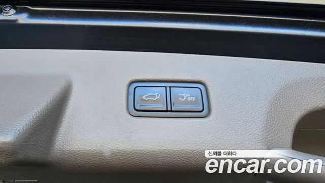 Kia Canival Carnival 4 поколение Бензин 7 мест Hi-Limousine — Фото автомобиля 6