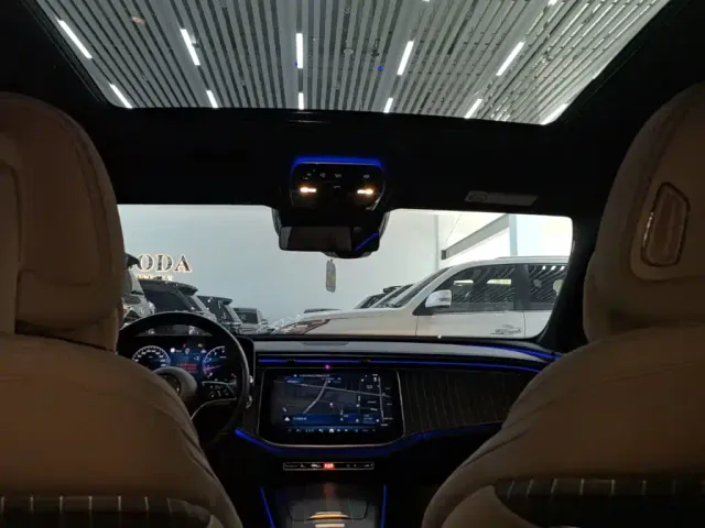Mercedes-Benz E-Class — Фото автомобиля 17