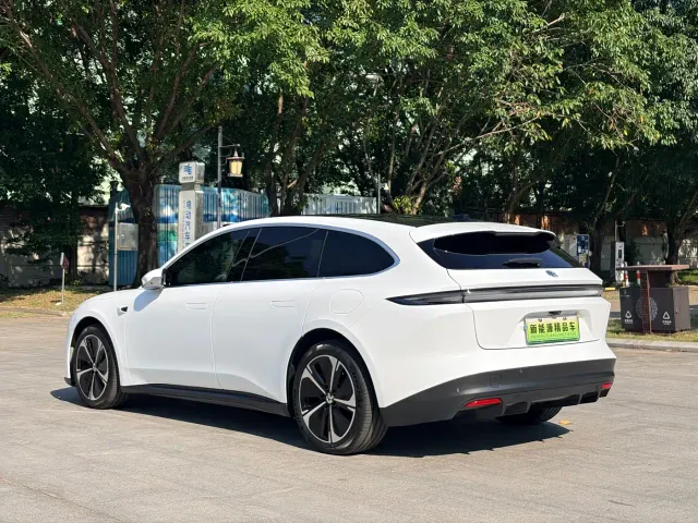 Nio ET5 Touring — Фото автомобиля 7