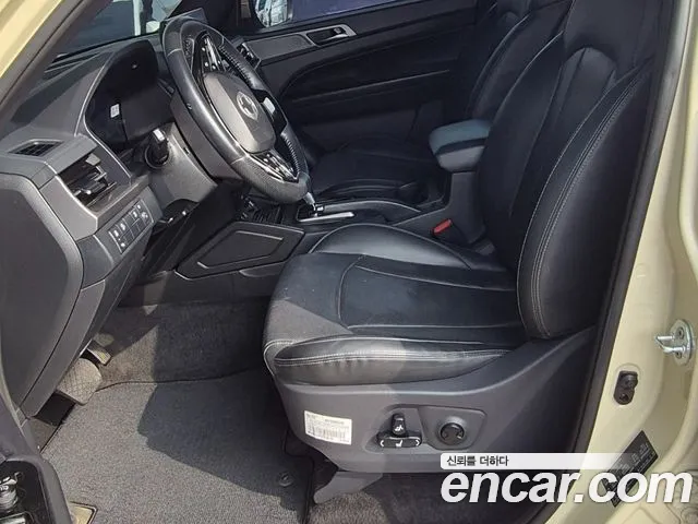 KG_Mobility_Ssangyong Rexton Новый Rexton Sport Khan Дизель 2.2 4WD — Фото автомобиля 17