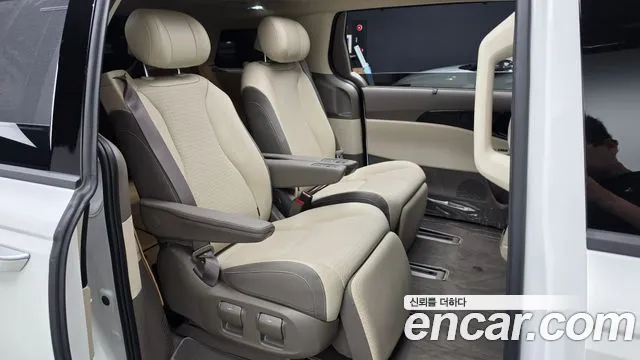 Kia Carnival 4th Gen — Фото автомобиля 18