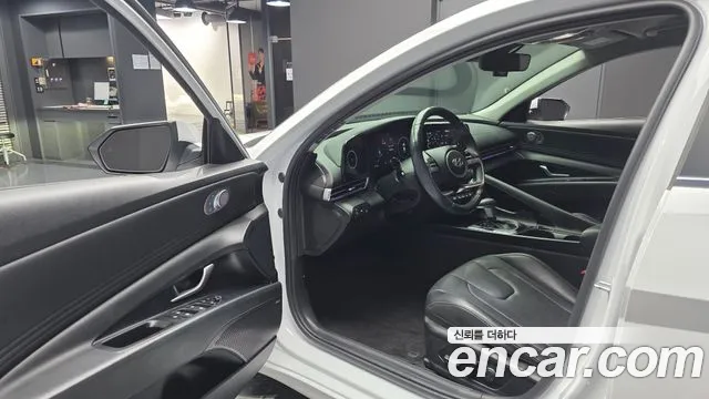 Hyundai AVANTE Avante (CN7) — Фото автомобиля 10