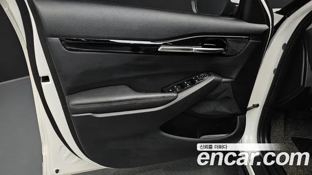 Kia Seltos Seltos Бензин 1.6 турбо 2WD — Фото автомобиля 23