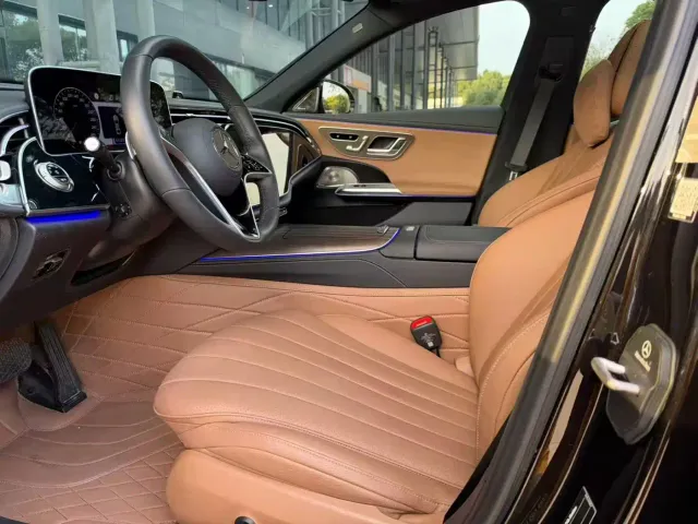 Mercedes-Benz E-Class — Фото автомобиля 6