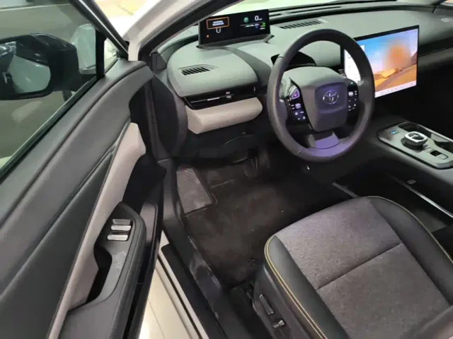 Toyota bZ5 — Фото автомобиля 15