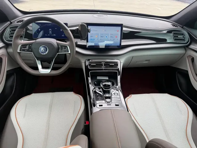 BYD Qin PLUS — Фото автомобиля 9