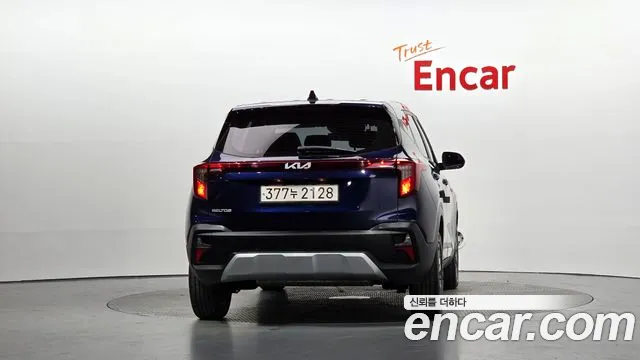 Kia Seltos — Фото автомобиля 4